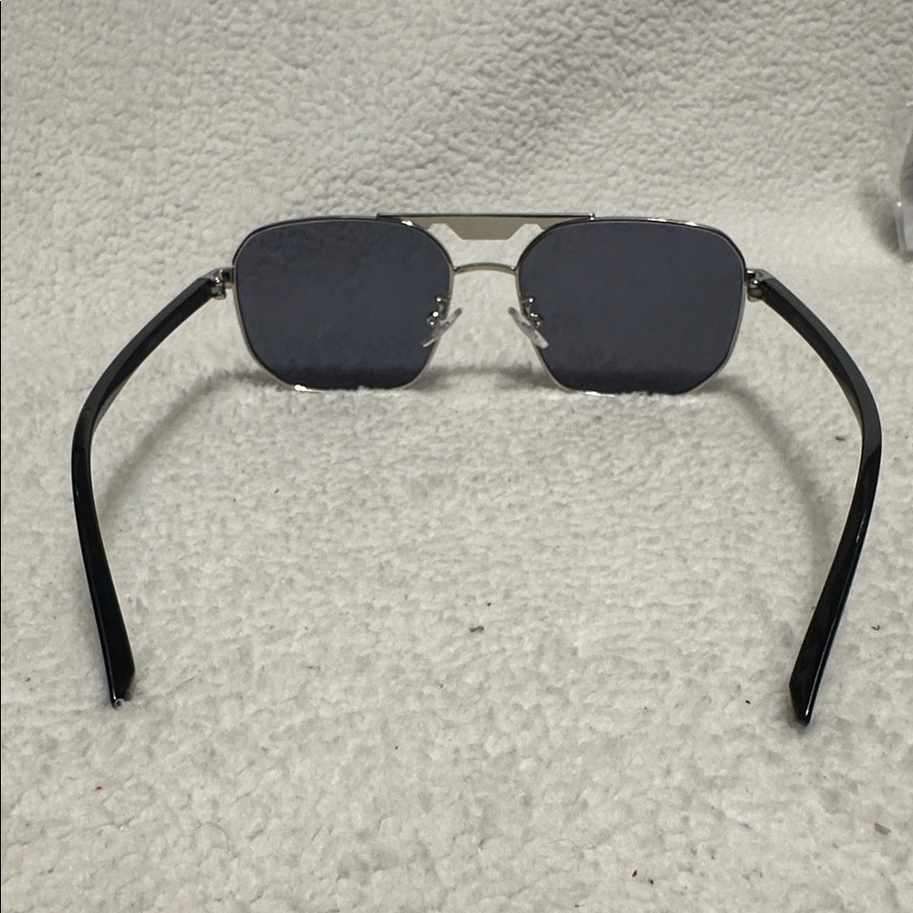 New Fashion Inspired Items (SUNGLASSES)
#36 - Picture 3 of 4